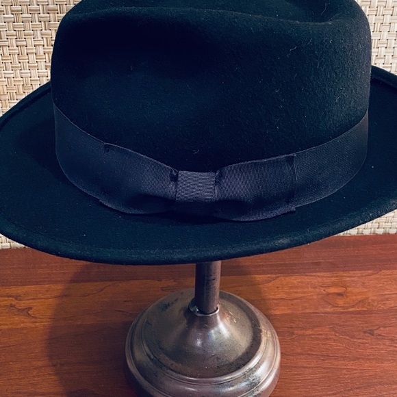 🌟HP🌟VTG 1960s Black Wool Bogart Fedora by Capas Design - Picture 2 of 11